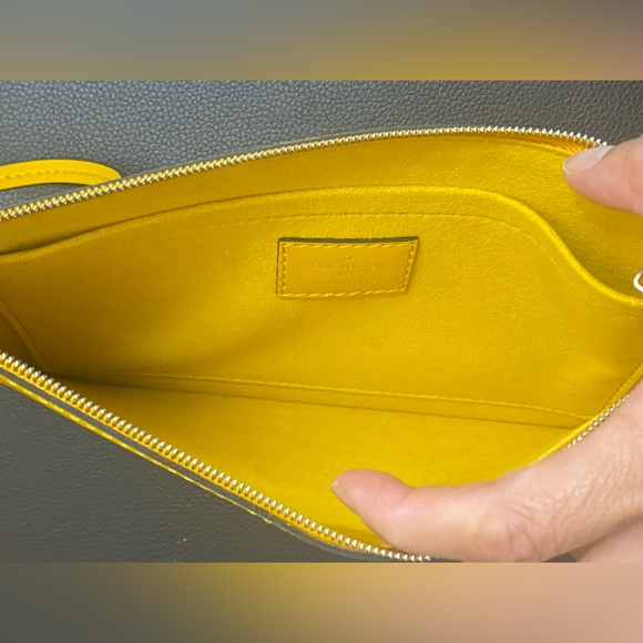 LV Neverfull MM in epi Citron - Picture 13 of 16